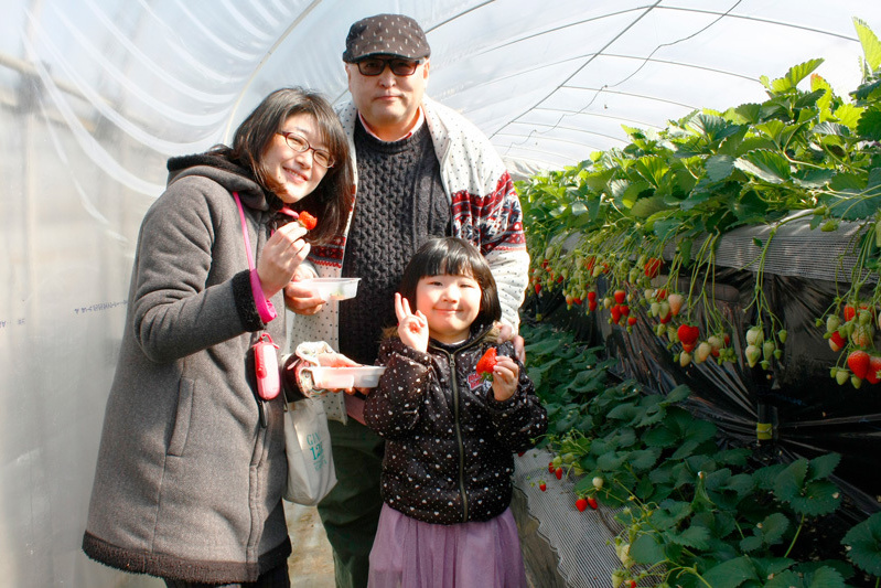 おいしくて満足のVサインですね